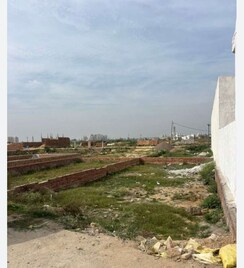 Plot For Sale in Sector 78