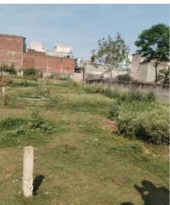 Plot For Sale in Sector 78