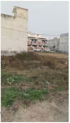 Plot For Sale in Sector 78