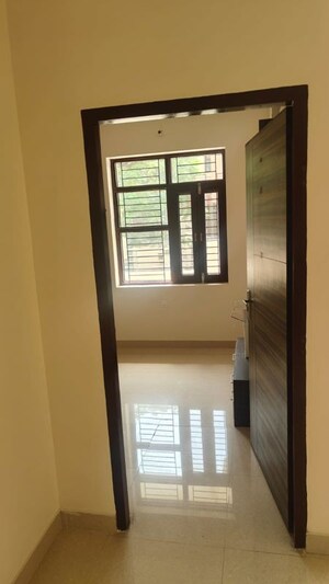 Room in 4 BHK Villa at Vardhman Arcadia Greens, Gandhi Path – for Sale