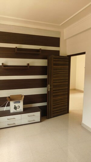 Furnished Amenities in 4 BHK Villa at Vardhman Arcadia Greens, Gandhi Path – for Sale