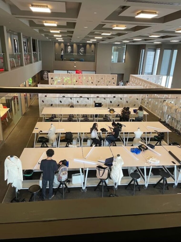 Team Area, ceejay-house Commercial Office Space 2435 Sq.Ft. In Worli Mumbai 10298233