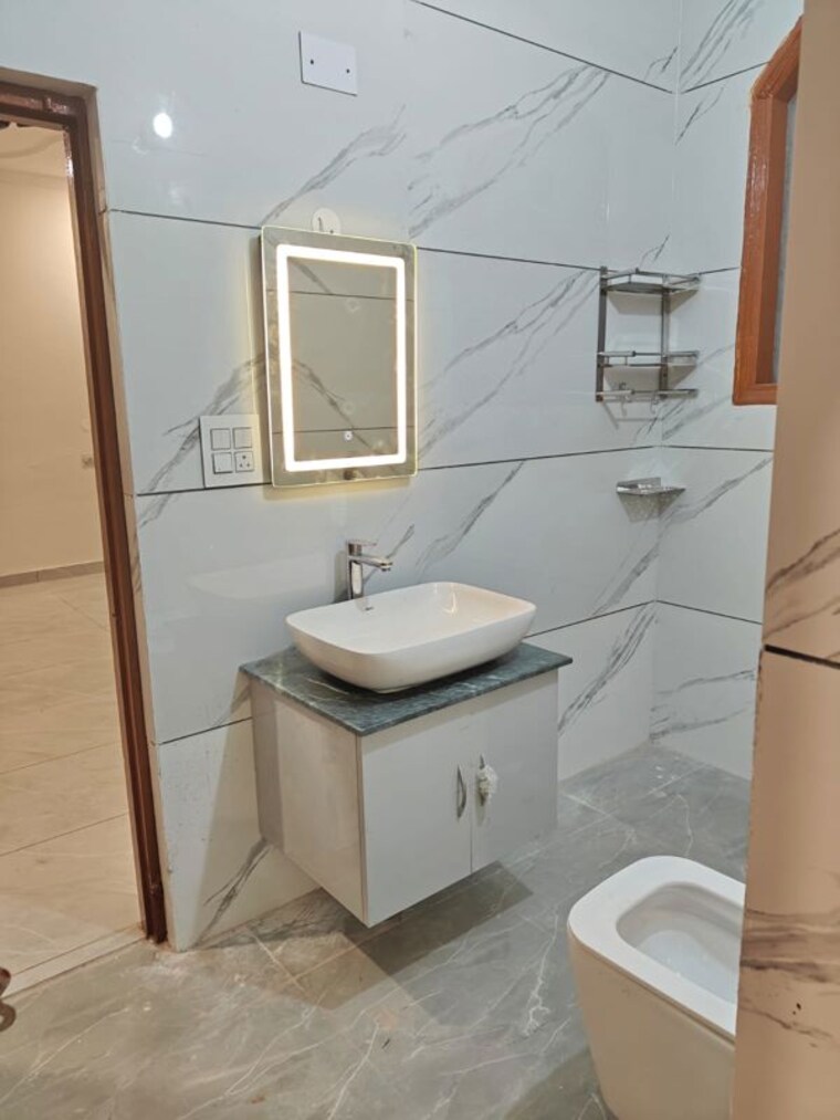 Bathroom, sector 21 3 Bedroom 2100 Sq.Ft. Builder Floor In Sector 21 Panchkula 10298237