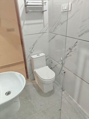 Bathroom in 3 BHK Builder Floor at Sector 21 – for Rent