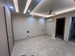 Room in 3.5 BHK Builder Floor at Panchsheel Enclave – for Sale