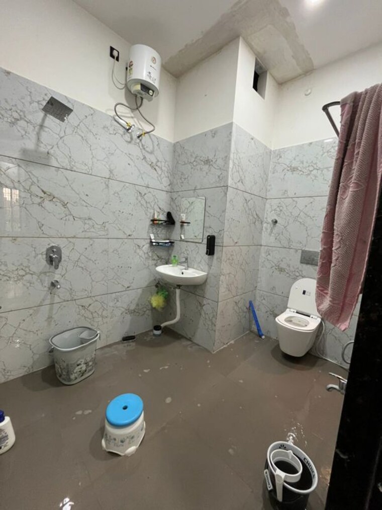Bathroom, santoshi nagar 4 Bedroom 1600 Sq.Ft. Independent House In Santoshi Nagar Raipur 10298469