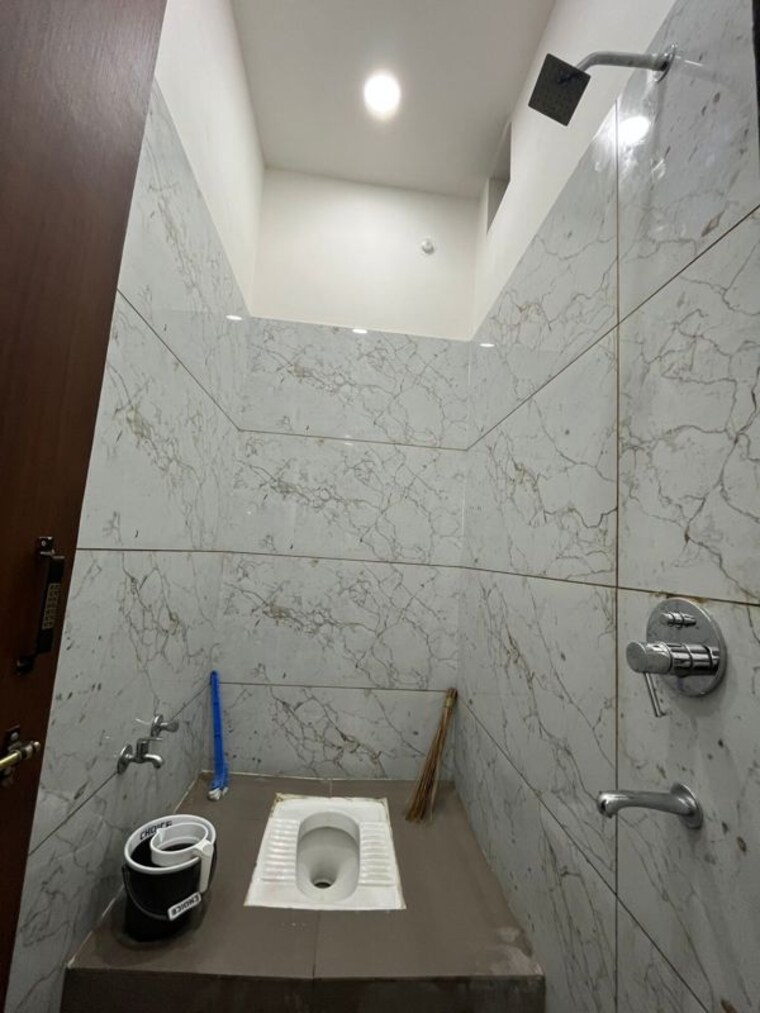 Bathroom, santoshi nagar 4 Bedroom 1600 Sq.Ft. Independent House In Santoshi Nagar Raipur 10298469