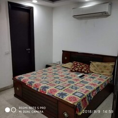 4 BHK + Extra Room Builder Floor For Rent in Rajouri Garden