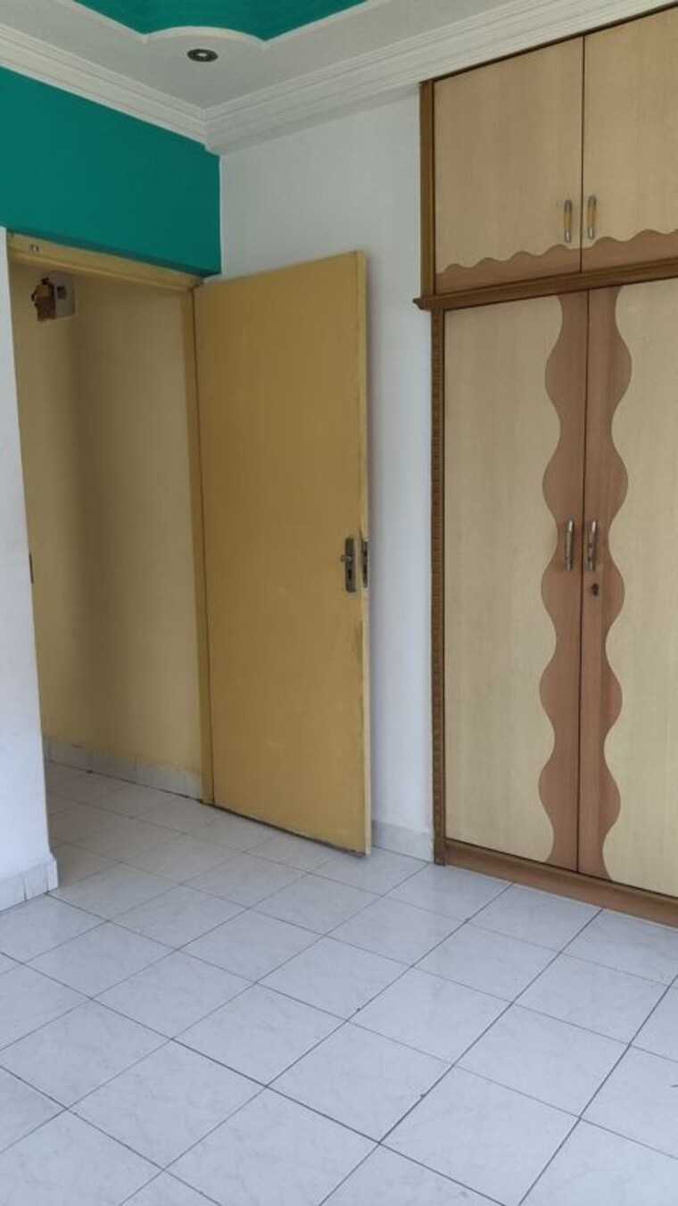 Room, kalpavriksha-garden-co-op-hsg-soc-ltd 1 Bedroom 400 Sq.Ft. Apartment In Dhokali Thane 10298580