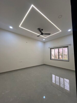 Room in 2 BHK Apartment at Bhatagaon – for Rent