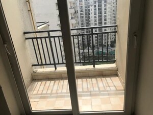 Staircase in 3 BHK Apartment at Amrapali Royal, Vaibhav Khand – for Rent