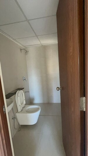 Bathroom in 3 BHK Apartment at Kalpataru Srishti Namaah, Mira Road – for Rent