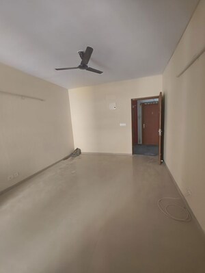 Room in 1 BHK Apartment at Adani Aangan, Sector 89a – for Rent