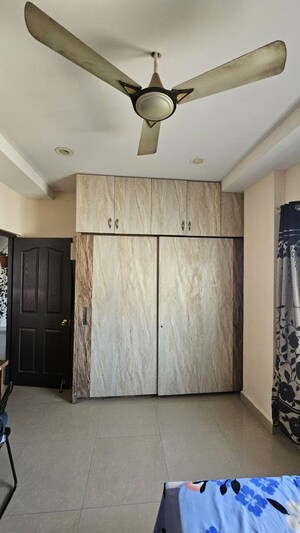 Room in 3 BHK Apartment at AB Residency Manikonda, Manikonda – for Rent