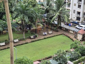 4 BHK Apartment – Garden View at Oberoi Realty Sky Heights, Andheri West - for Rent