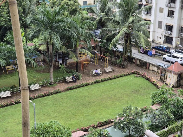Garden, oberoi-realty-sky-heights 4 Bedroom 2800 Sq.Ft. Apartment In Andheri West Mumbai 10140328