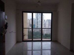 Bedroom in 2 BHK Apartment at Platinum Heights Mumbai, Andheri West – for Rent