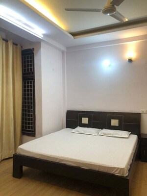 Bedroom in 3 BHK Builder Floor at Ashoka Cresent, Sector 26 – for Sale