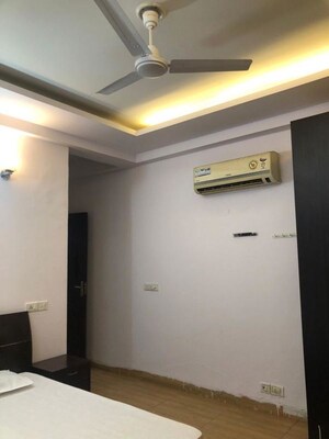 Room in 3 BHK Builder Floor at Ashoka Cresent, Sector 26 – for Sale