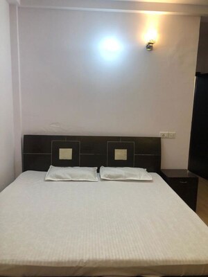 Bedroom in 3 BHK Builder Floor at Ashoka Cresent, Sector 26 – for Sale