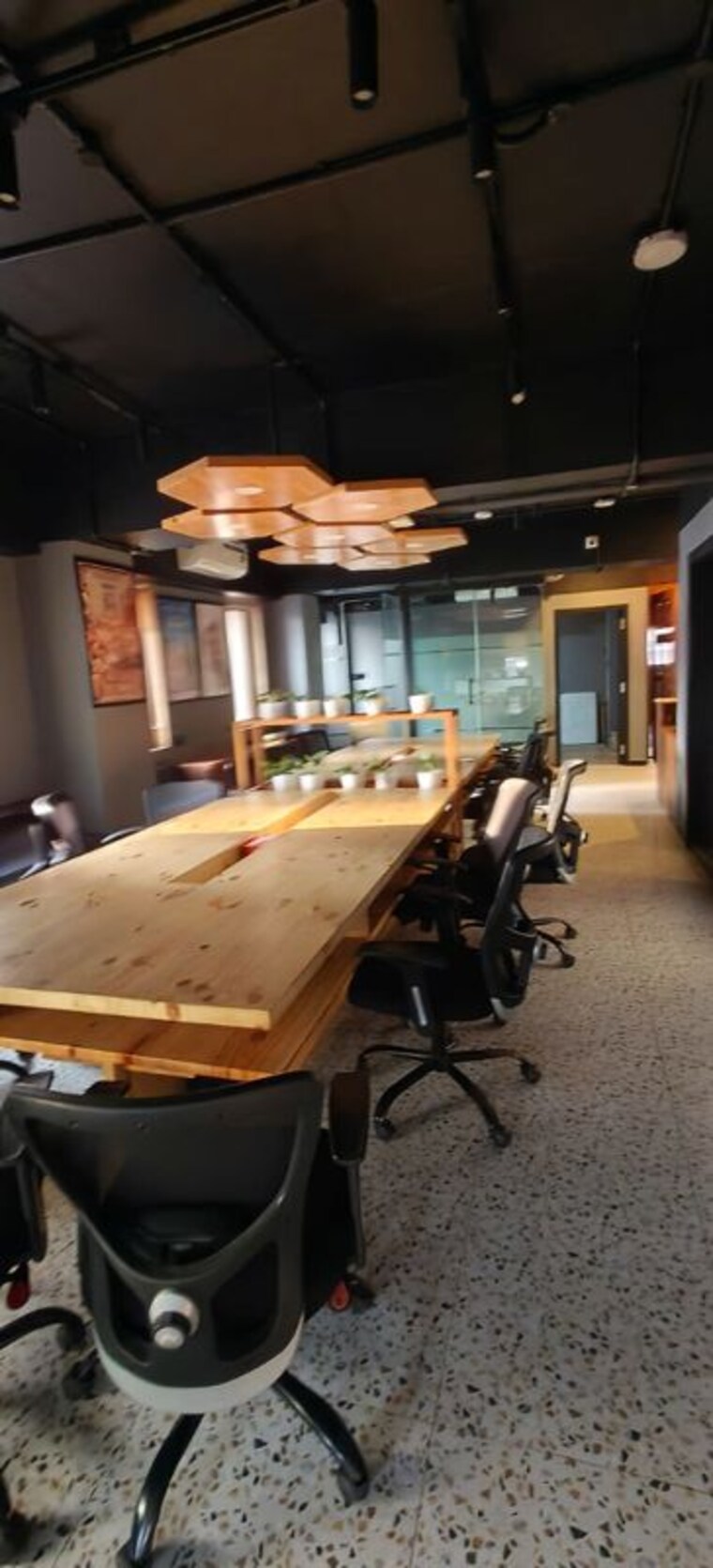 Team Area, andheri west Commercial Office Space 2100 Sq.Ft. In Andheri West Mumbai 9993804