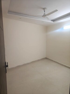 Room in 1 BHK Builder Floor at Govindpuri – for Rent