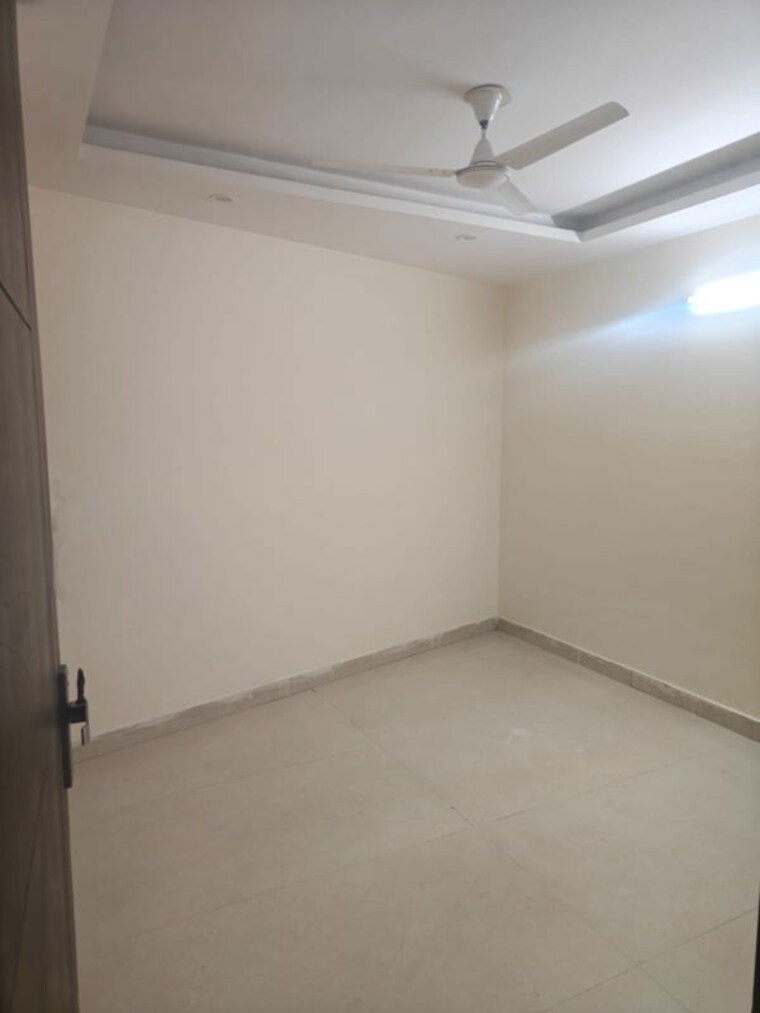 Room, govindpuri 1 Bedroom 50 Sq.Yd. Builder Floor In Govindpuri Delhi 10299022