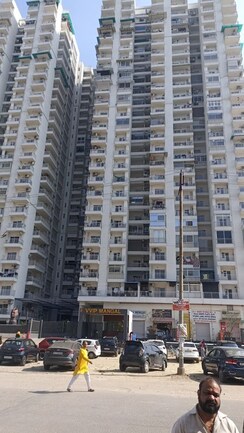 3 BHK + Pooja Room Apartment For Rent in VVIP Mangal