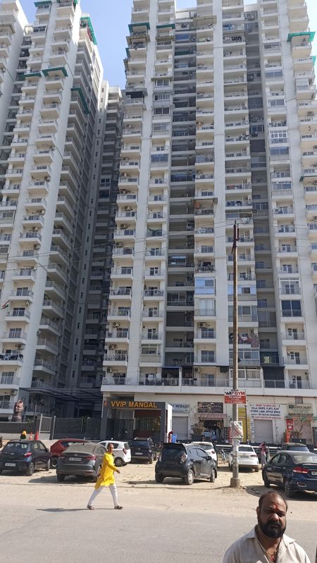 3 BHK + Pooja Room Apartment For Rent in VVIP Mangal