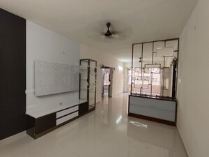 2 BHK Apartment For Rent in K Raheja Corp Quiescent Heights, Madhapur
