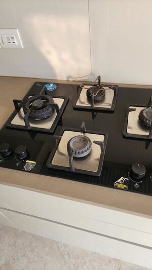 Team Area in 2.5 BHK Apartment at Castle Rock, Powai – for Rent