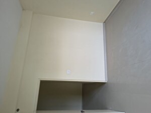 Room in 2 BHK Apartment at Pyramid Midtown, Sector 59 – for Rent