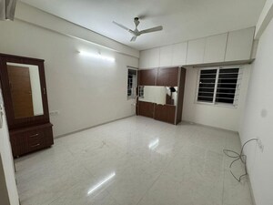 Room in 3 BHK Apartment at Crown Whistling Woods, Kokapet – for Rent
