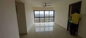 Room in 2.5 BHK Apartment at Lokhandwala Sapphire Heights, Kandivali East – for Rent