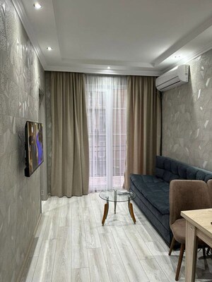 Bedroom in 4 BHK Apartment at Oberoi Realty Sky Heights, Andheri West – for Sale