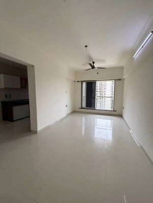 Room in 2 BHK Apartment at Andheri Indira Nagar CHS, Andheri West – for Rent
