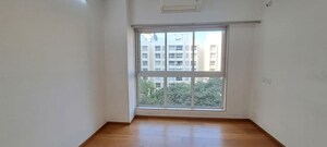 Room in 3 BHK Apartment at Godrej The Trees, Vikhroli East – for Rent