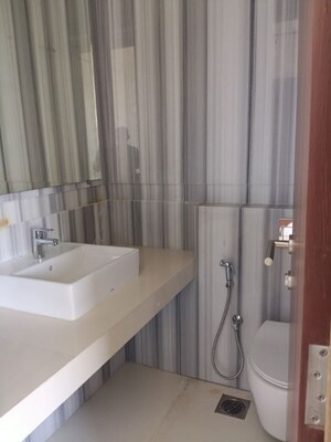 Bathroom in 2.5 BHK Apartment at Goregaon West – for Rent