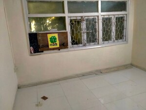 Room in 2 BHK Apartment at Goregaon West – for Rent