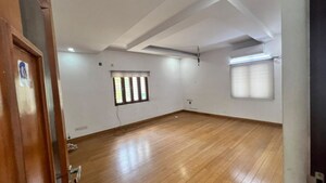 Room in 5 BHK Independent House at Jubilee Hills – for Rent