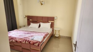 Bedroom in 3.5 BHK Apartment at Awas Vikas, Gomti Nagar – for Rent