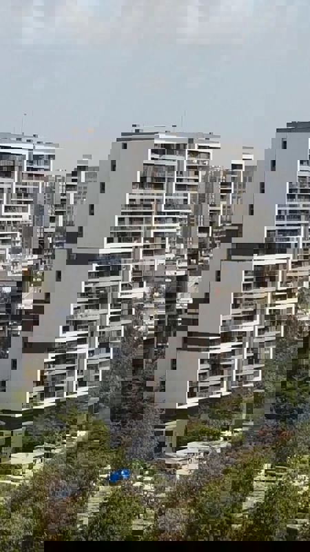 3 BHK Apartment For Sale in Rustomjee Elita