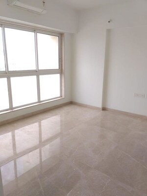 Room in 3 BHK Apartment at Godrej The Trees, Vikhroli East – for Rent