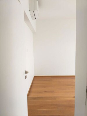 Room in 3 BHK Apartment at Godrej The Trees, Vikhroli East – for Rent