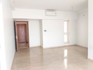 Room in 3 BHK Apartment at Godrej The Trees, Vikhroli East – for Rent