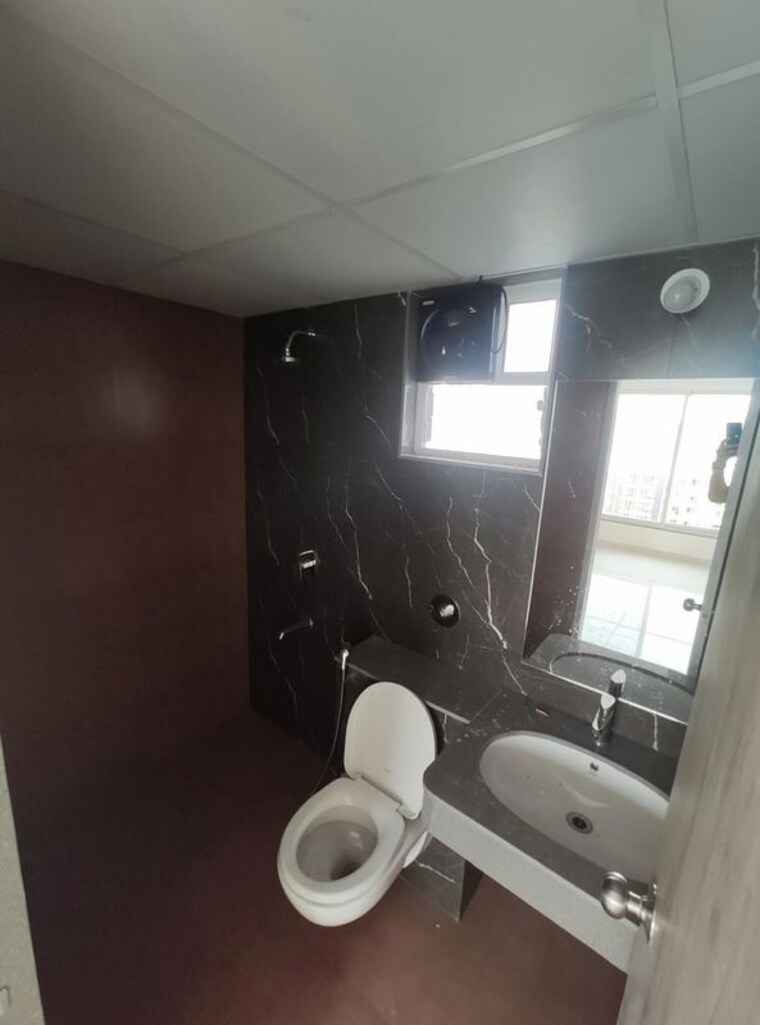  Parking, 173-west-oaks 2 Bedroom 1100 Sq.Ft. Apartment In Wakad Pune 10299684