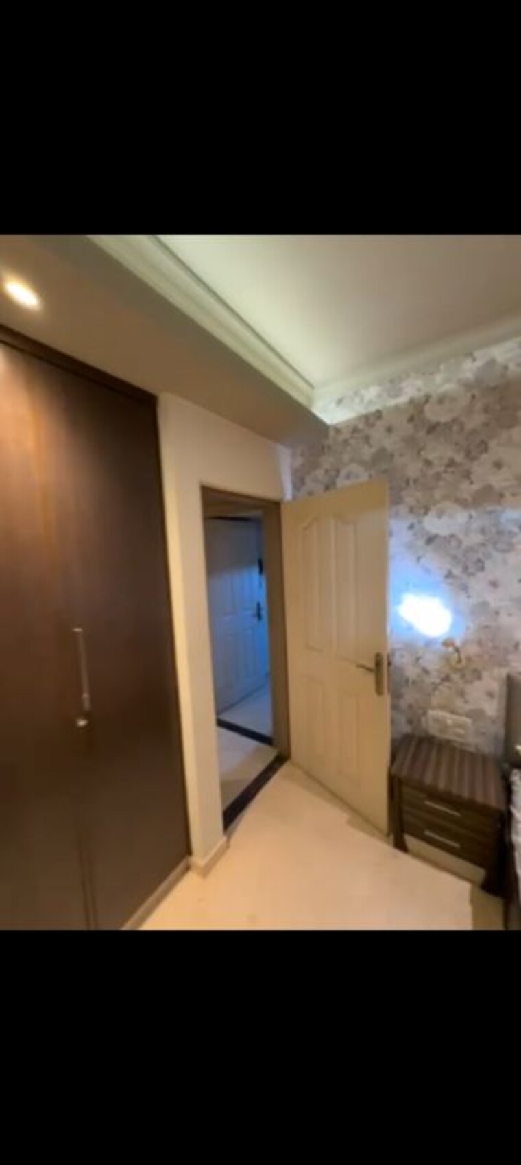 Room, khar west 2 Bedroom 760 Sq.Ft. Apartment In Khar West Mumbai 10230341