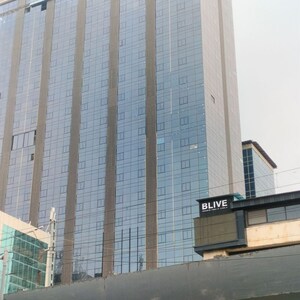  Office Space For Rent in Lotus Link Square Andheri West, Andheri West