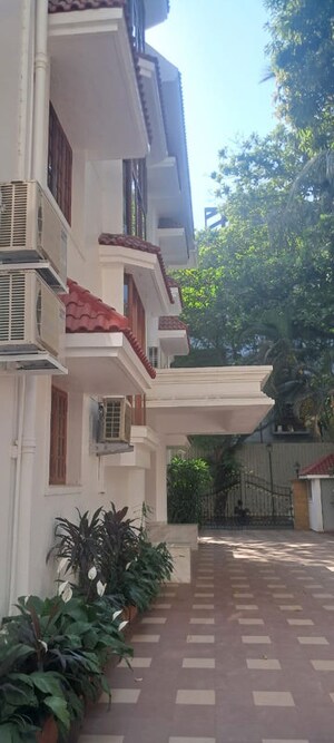 3 BHK Villa For Rent in Juhu