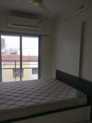 Bedroom in 2 BHK Builder Floor at Hadapsar Gaon – for Rent